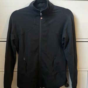 Women’s lululemon jacket. Size 6